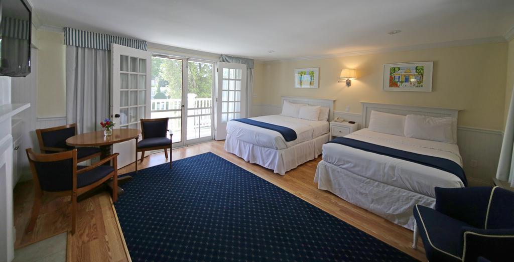Colonial Inn ハーバー・スプリングス エクステリア 写真